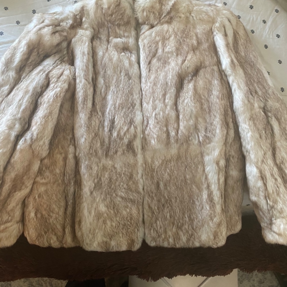Rabbit Jacket - Picture 3 of 3